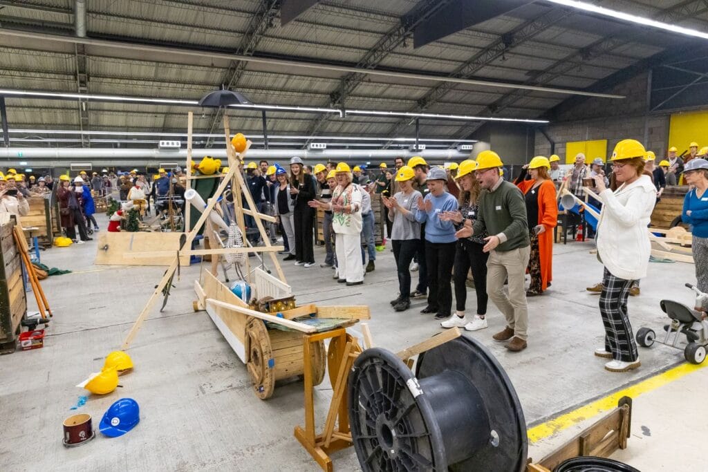 Voor en met medewerkers Voor en met medewerkers